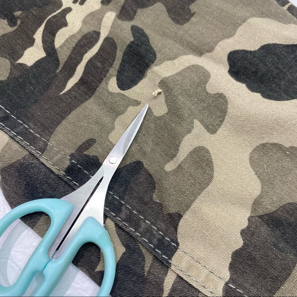 Paris Blues Sz 7 26" ankle pants in camouflage print, New with tags juniors - Picture 13 of 13